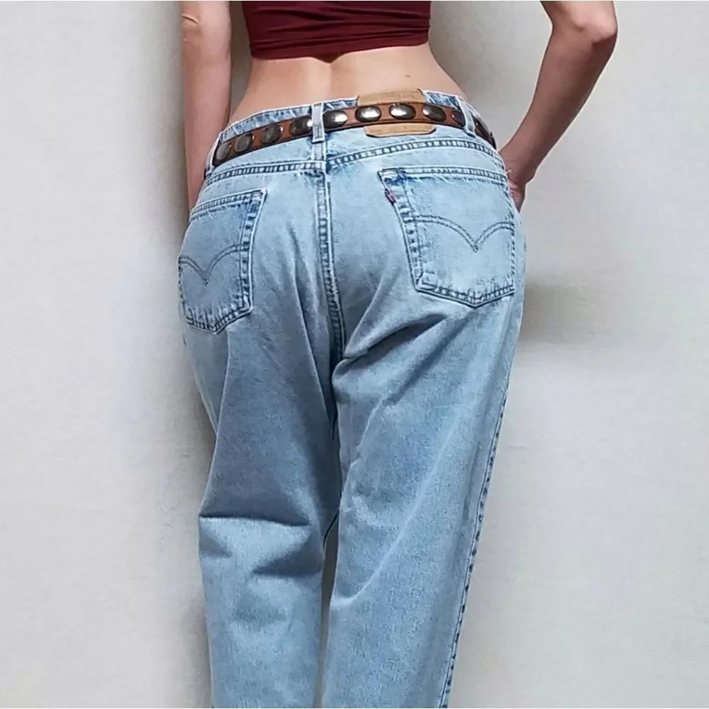 VINTAGE 1996 Levi's 550 Relaxed Fit Tapered Leg Distressed Stone Wash Mom Jeans